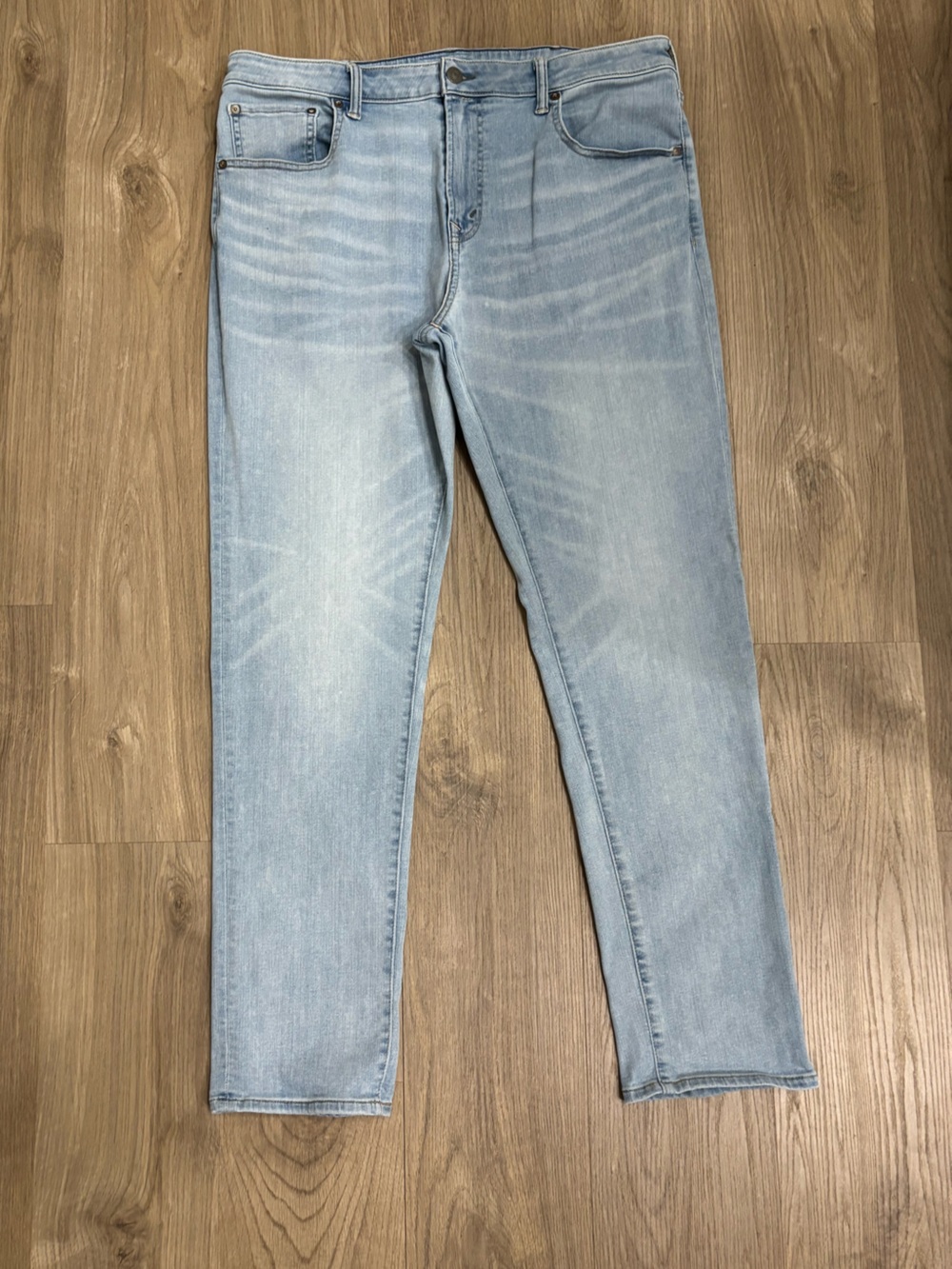 American Eagle Light Wash Men’s Jeans - Classic Slim Fit 38x34